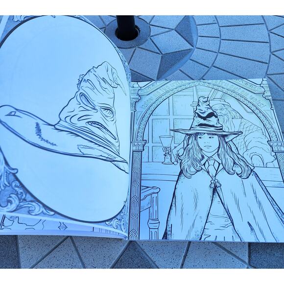 Harry Potter Coloring Wizardry Paperback & Postcard Coloring Book Bundle - Picture 8 of 9